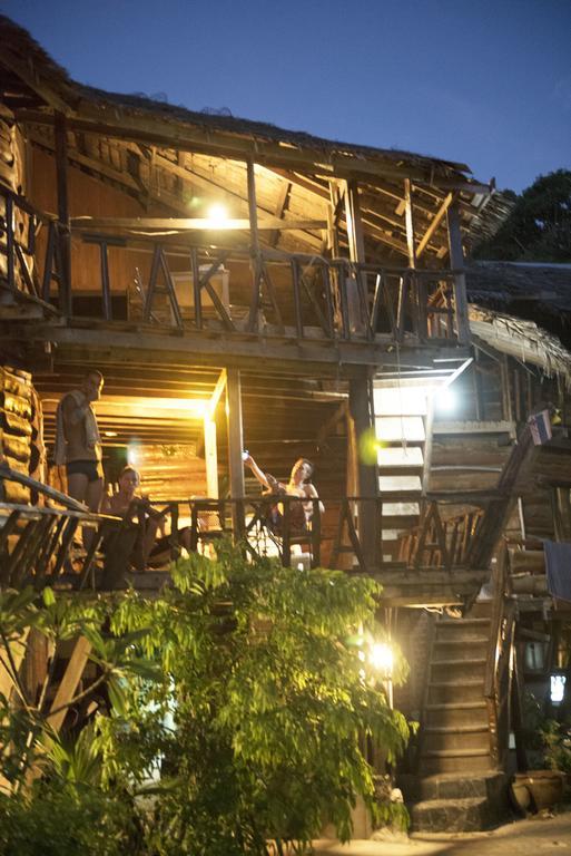 Sunflower Boathouse Phi Phi Don Exterior photo